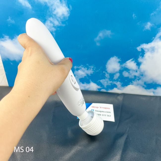 khớp cổ linh hoạt dễ dàng xoay 360 độ