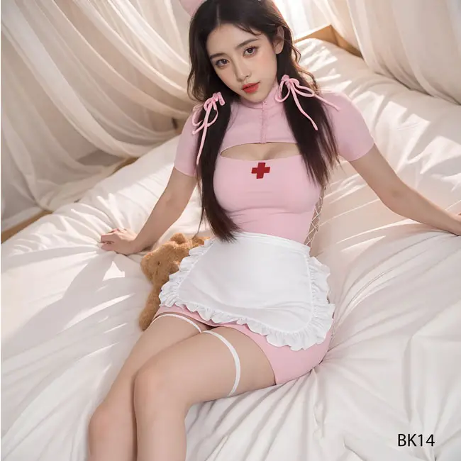 Đổi gió chuyện ấy với bộ cosplay y tá gợi cảm