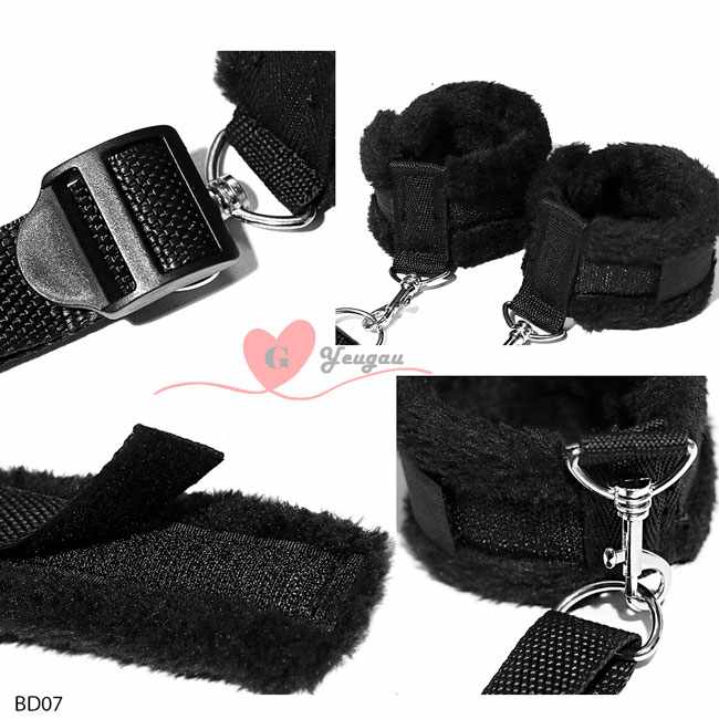 Đồ chơi bạo dục chất liệu dây dù lót lông êm mịn an toàn