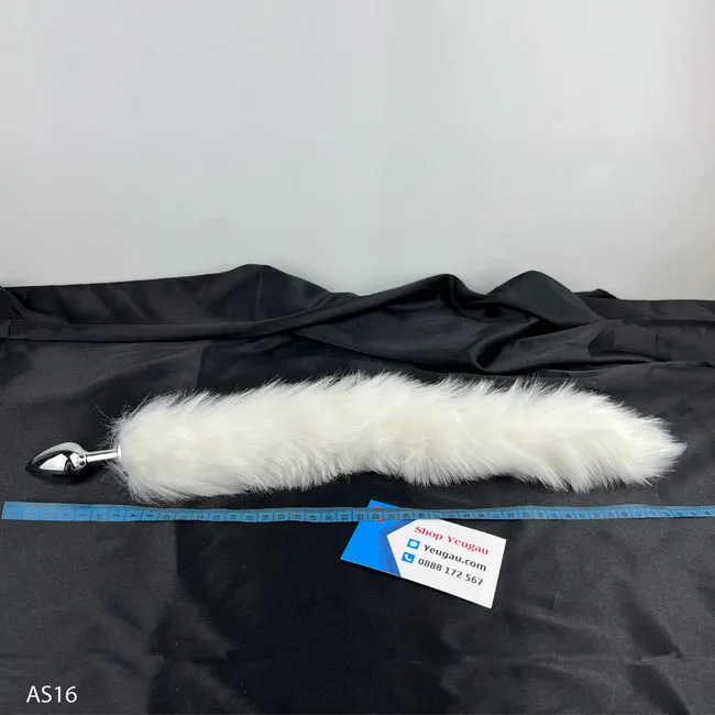 Đuôi cáo gắn hậu môn có có chiều dài tổng là 45cm