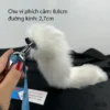 Đuôi cáo gắn hậu môn có đường kính là 2,7cm