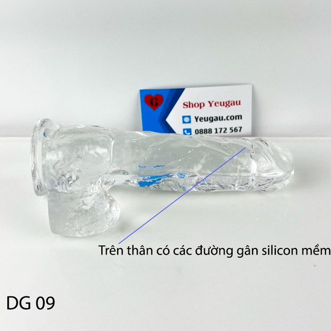 Các đường gân của em cu giả sẽ massage âm đạo khi tự sướng